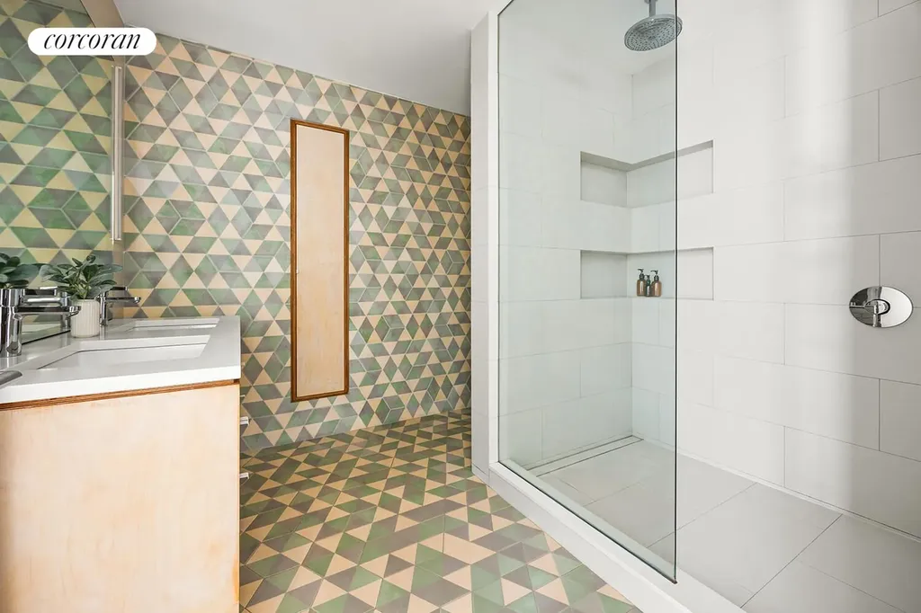 370 8th Street New York City NY 11215