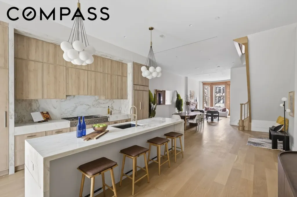 228 Lenox Avenue New York City NY 10027