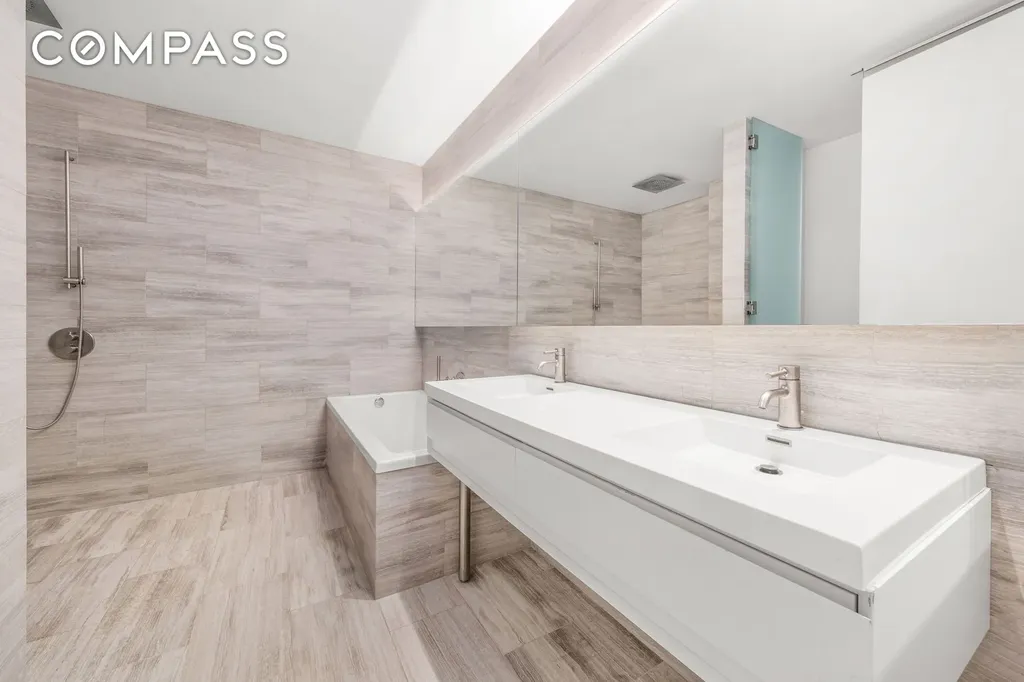 3 Wythe Lane New York City NY 11249