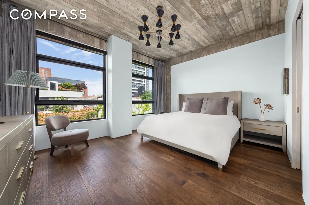 3 Wythe Lane New York City NY 11249