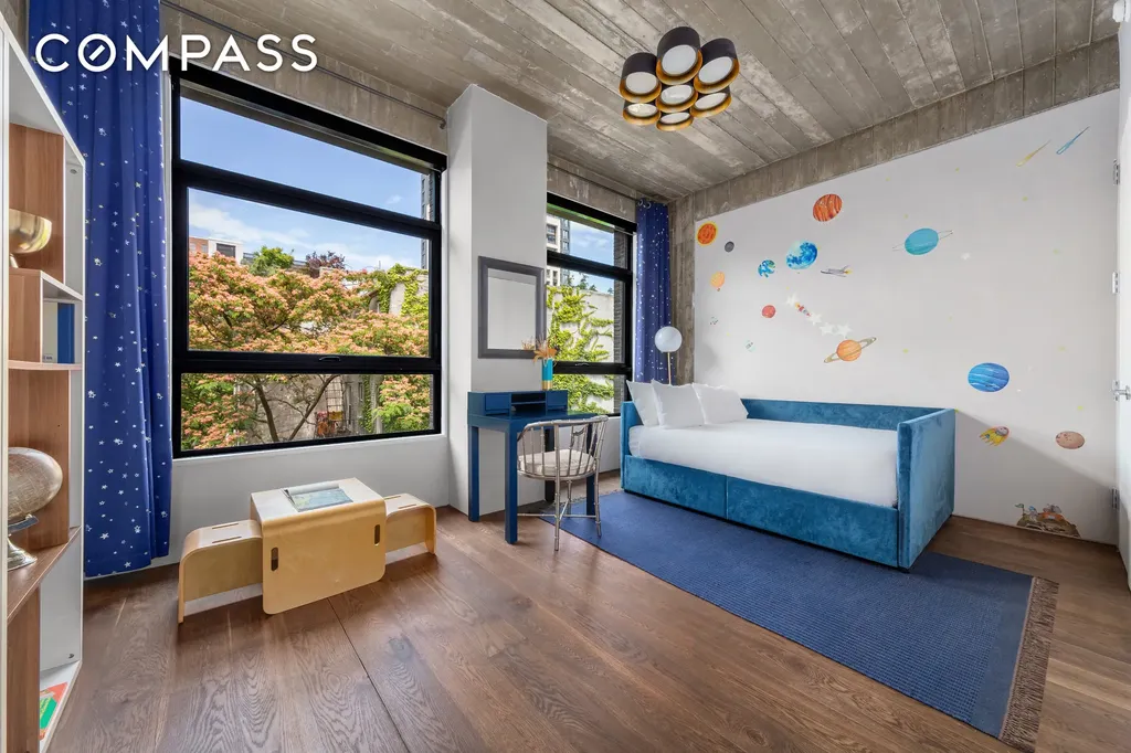 3 Wythe Lane New York City NY 11249