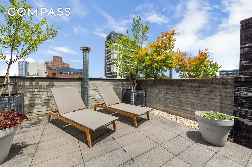3 Wythe Lane New York City NY 11249