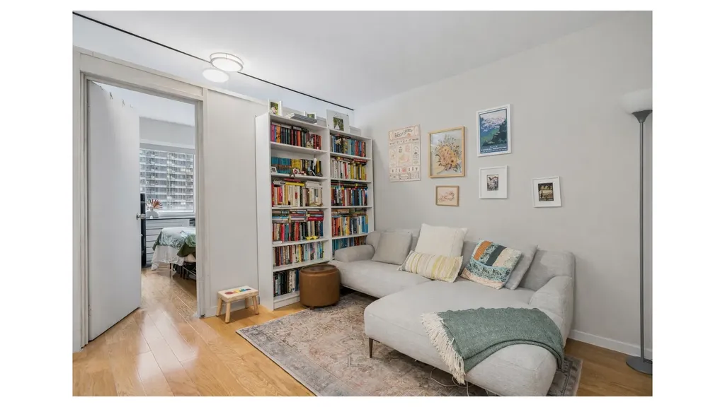333 E 46th Street New York City NY 10017