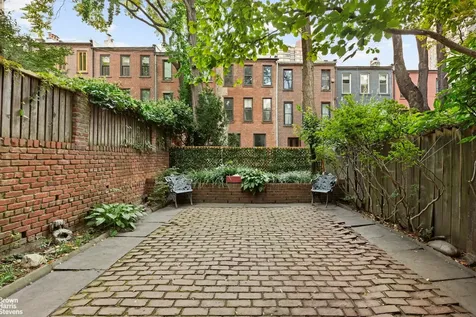 169 E 94th Street New York City NY 10128