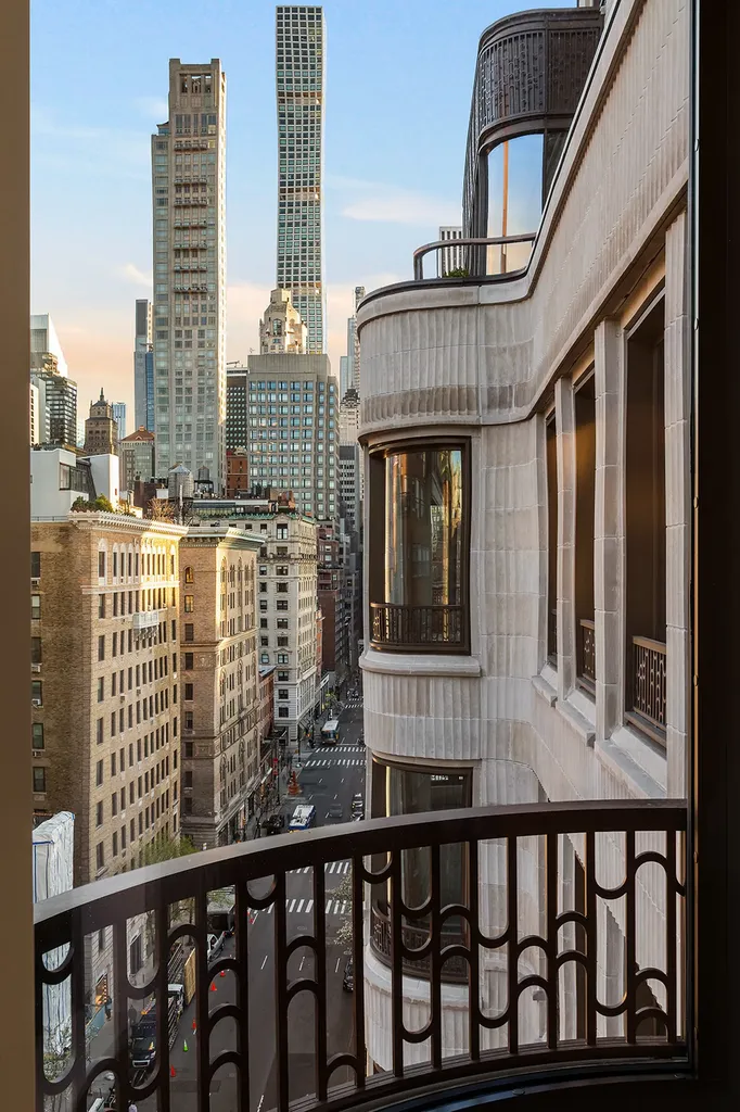 760 Madison Avenue New York City NY 10065