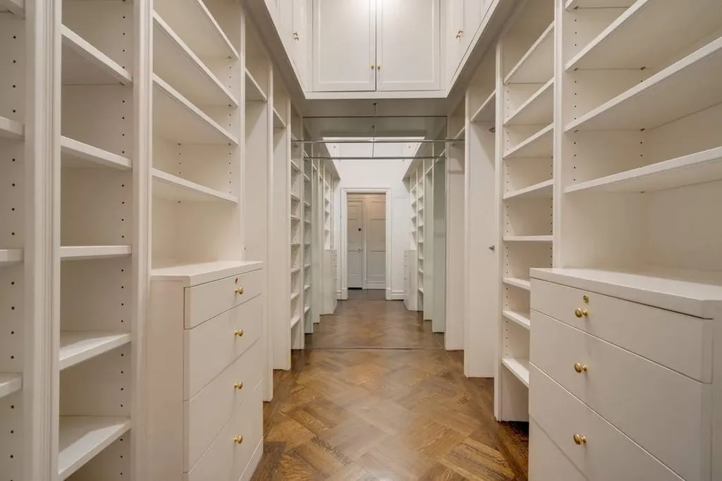 243 E 17th Street New York City NY 10003