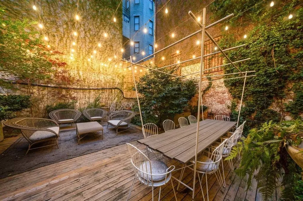 243 E 17th Street New York City NY 10003