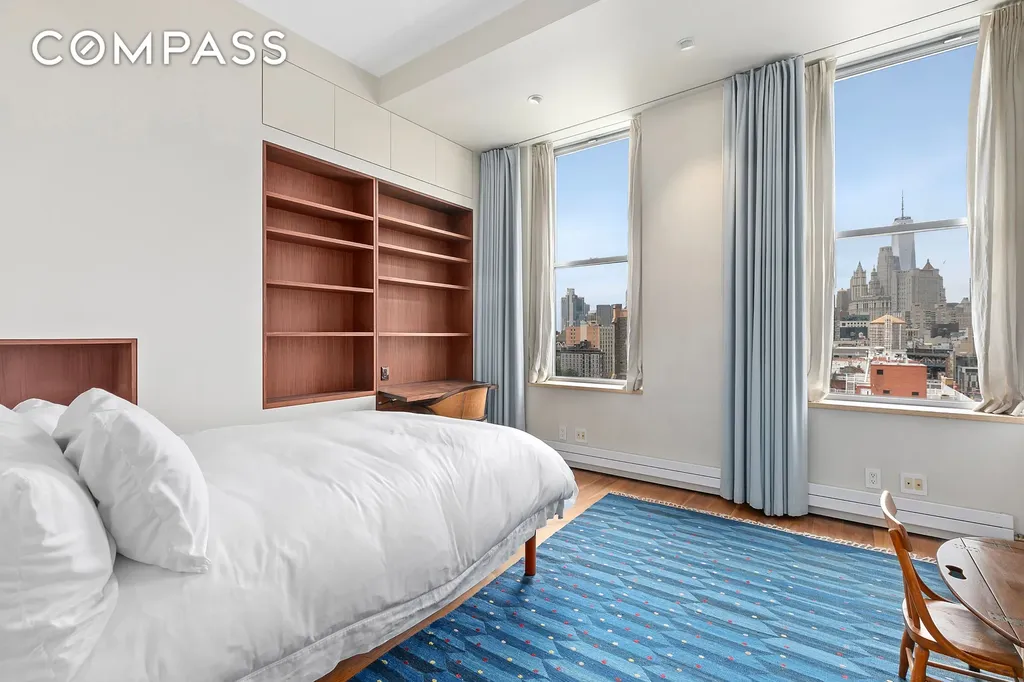 175 E Broadway New York City NY 10002