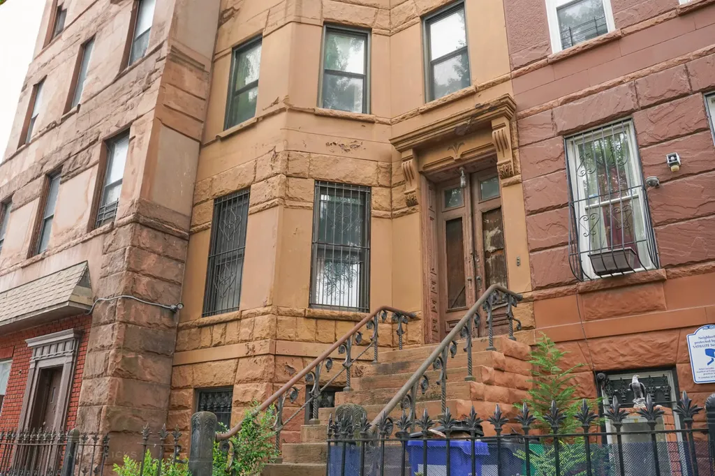 495 Bainbridge Street New York City NY 11233