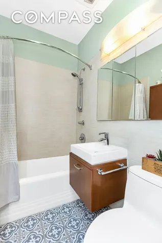 215 St Johns Place New York City NY 11217