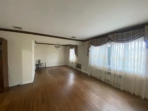 64-34 Cloverdale Boulevard New York City NY 11364