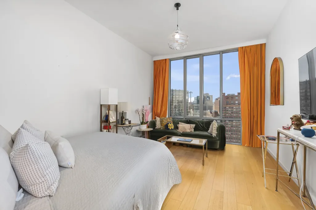 565 Broome Street New York City NY 10013