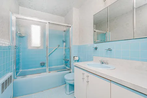2509 E 29th Street New York City NY 11235