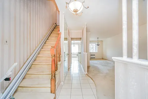 2509 E 29th Street New York City NY 11235