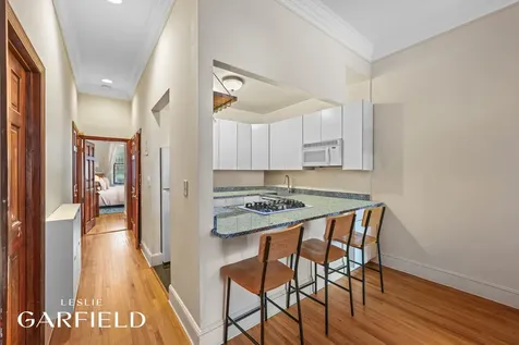 489 W End Avenue New York City NY 10024