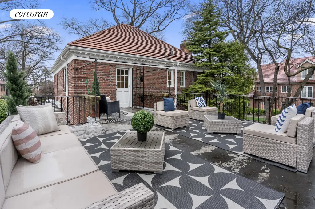 16 Upshaw Road New York City NY 11375