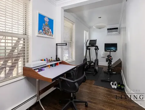 265 W 30th Street New York City NY 10001