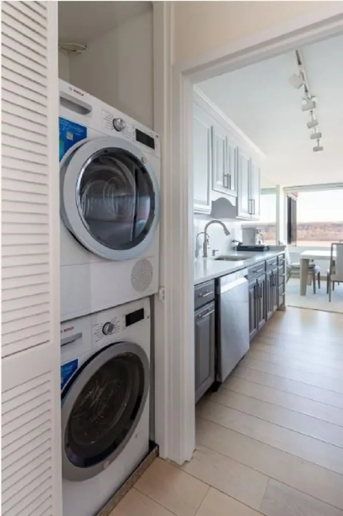 2521 Palisade Avenue New York City NY 10463
