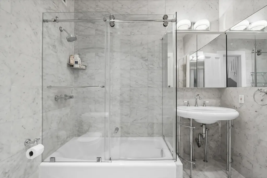 152 E 63rd Street New York City NY 10065