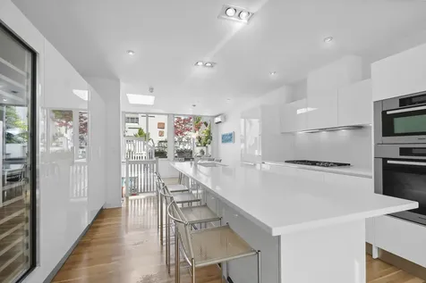 152 E 63rd Street New York City NY 10065