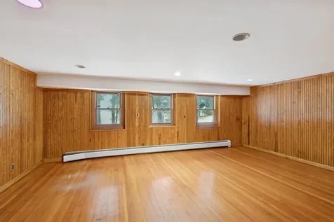 1197 Todt Hill Road New York City NY 10304
