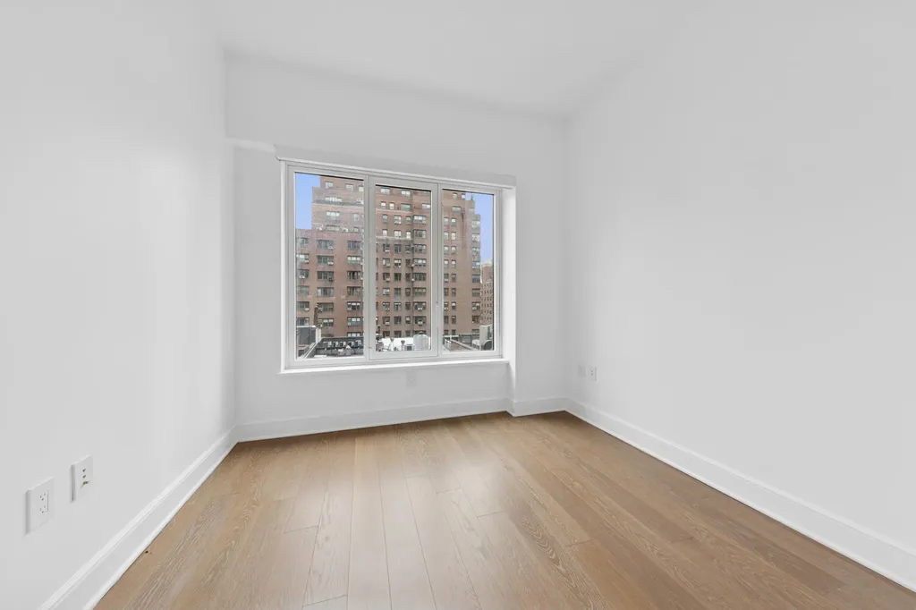 27 E 79th Street New York City NY 10075