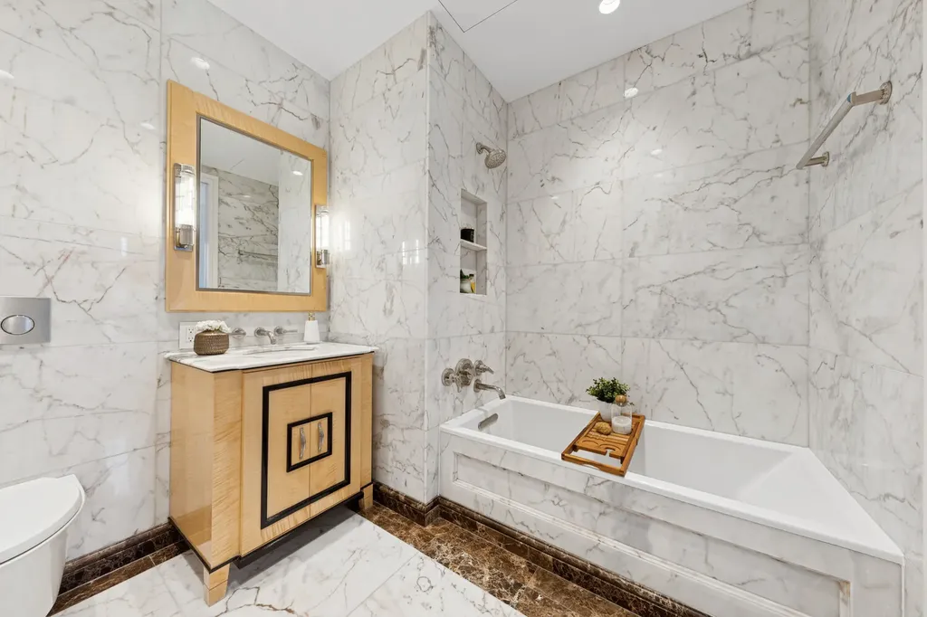 27 E 79th Street New York City NY 10075