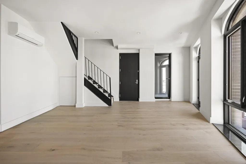 1048 Flushing Avenue New York City NY 11237