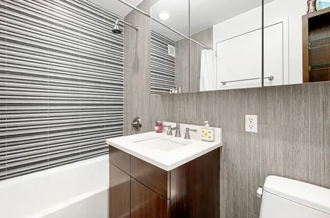 215 Ave B New York City NY 10009