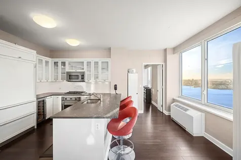 80 Riverside Boulevard New York City NY 10069