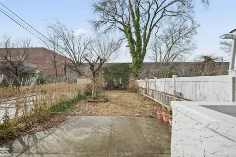 12-10 151st Place New York City NY 11357