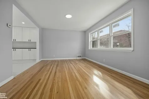 12-10 151st Place New York City NY 11357