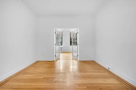 131 E 29th Street New York City NY 10016