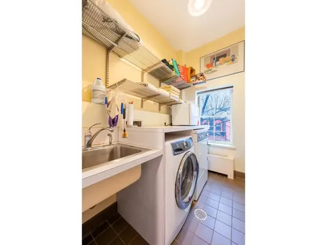 162 Hoyt Street New York City NY 11217