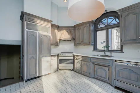 333 Mayfair Drive N New York City NY 11234
