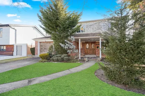 333 Mayfair Drive N New York City NY 11234