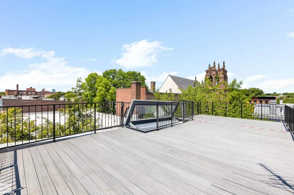 271 Decatur Street New York City NY 11233