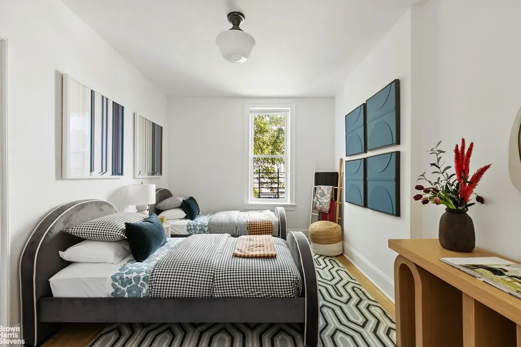 271 Decatur Street New York City NY 11233