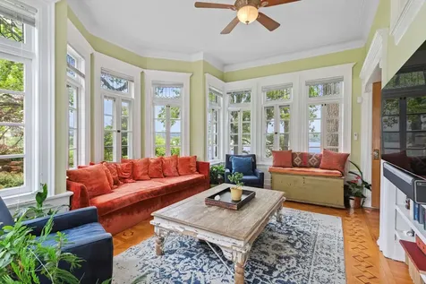 28 Shore Road New York City NY 11363