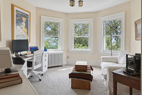 28 Shore Road New York City NY 11363