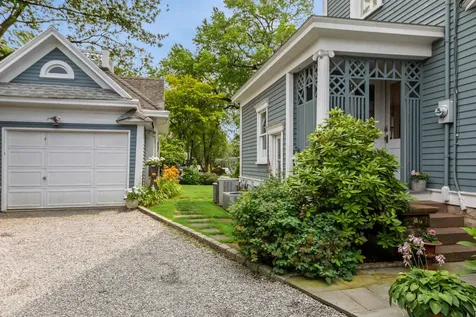 28 Shore Road New York City NY 11363