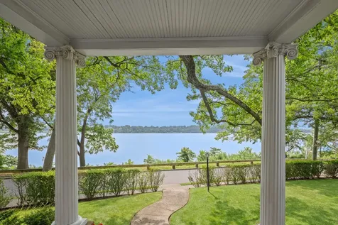 28 Shore Road New York City NY 11363