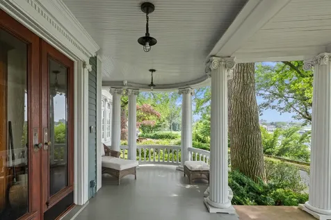 28 Shore Road New York City NY 11363