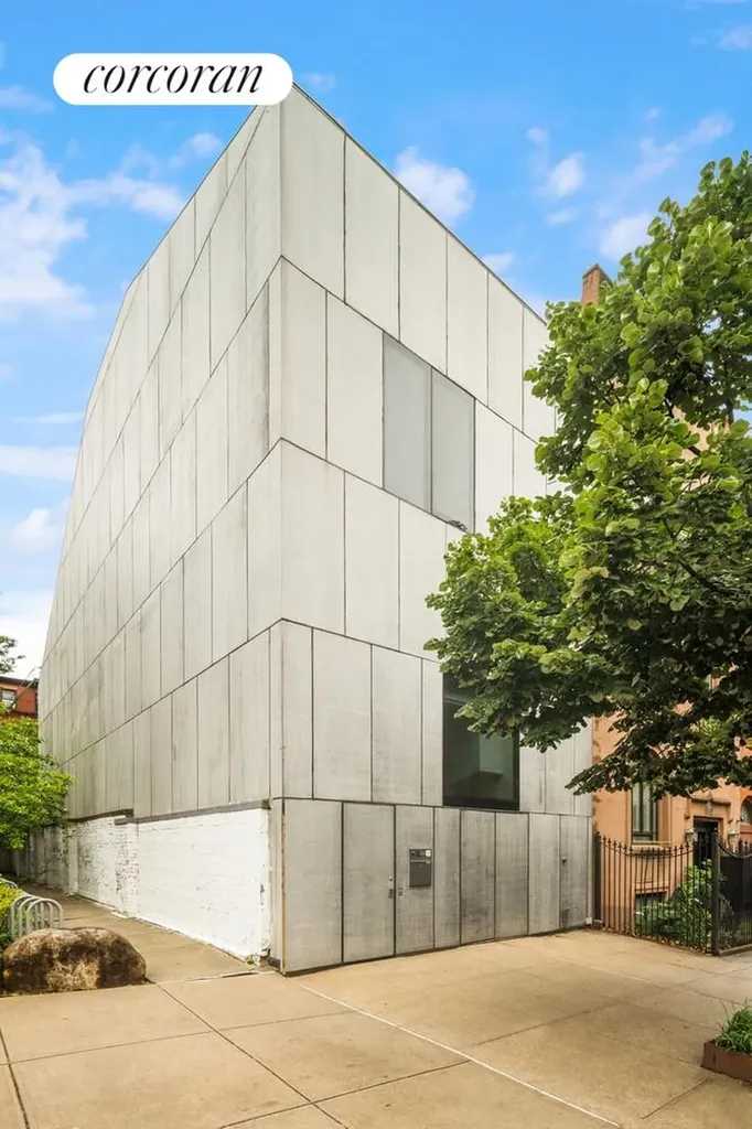 208 Vanderbilt Avenue New York City NY 11205