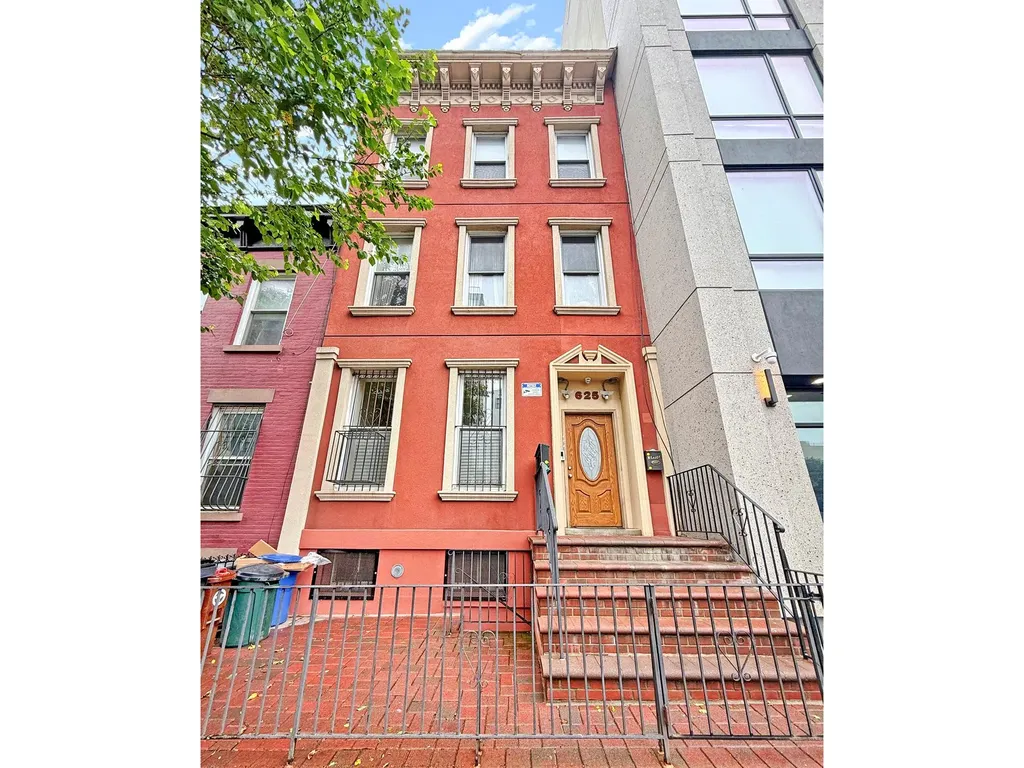 625 Franklin Avenue New York City NY 11238