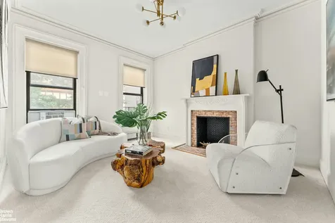 131 E 38th Street New York City NY 10016