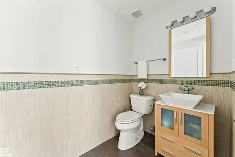 131 E 38th Street New York City NY 10016