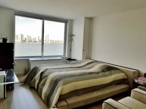 212 Warren Street New York City NY 10282