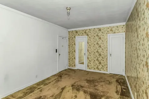 32-50 77th Street New York City NY 11370