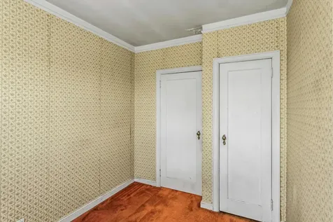 32-50 77th Street New York City NY 11370